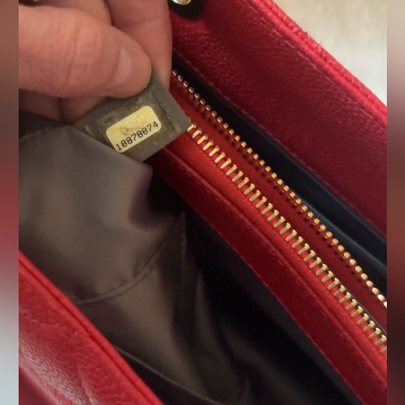 Chanel | Red Caviar Quilted Matalasse Grand Shopping Leather Tote Bag - Picture 11 of 16